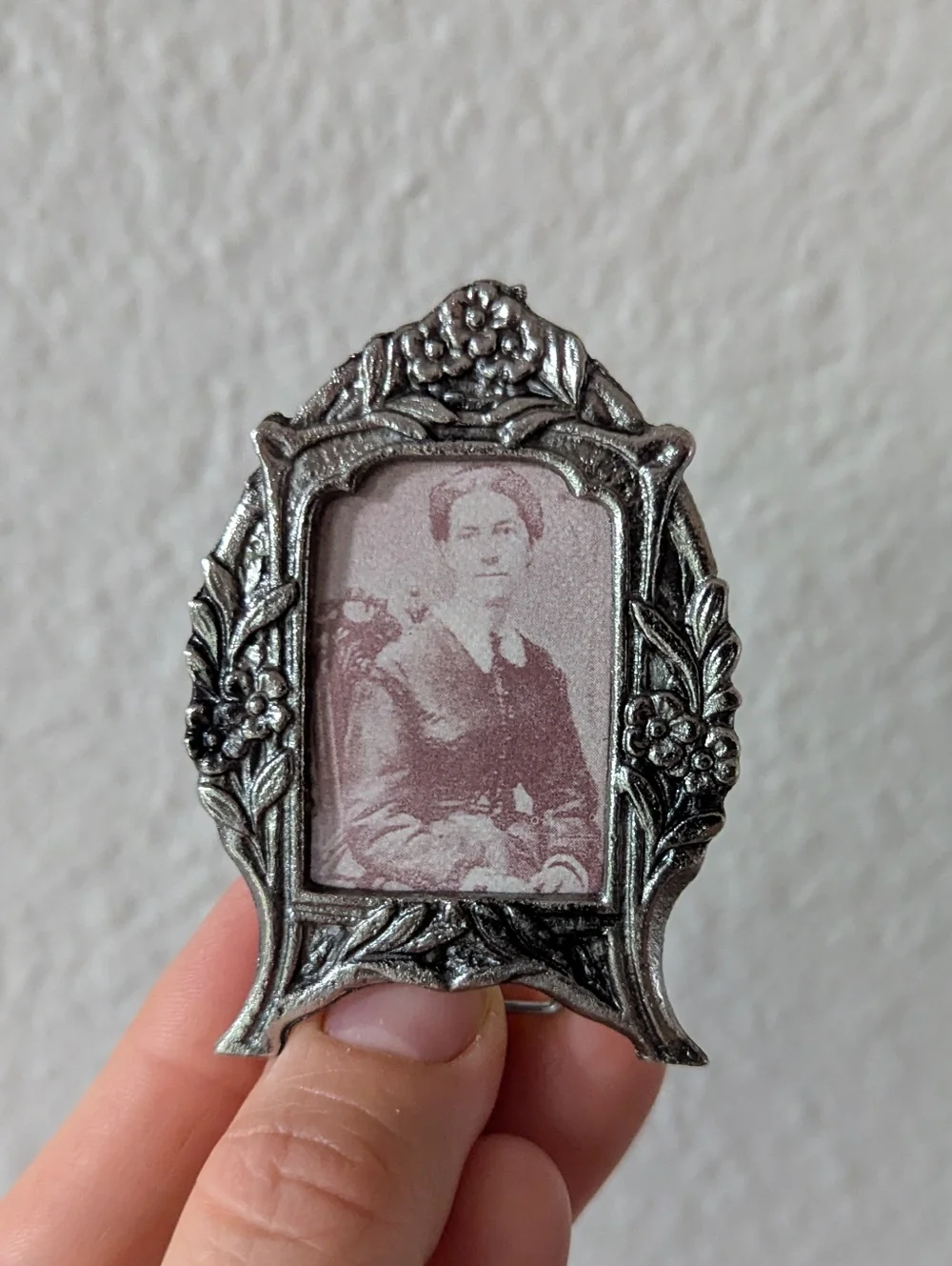 Vintage Ornate Miniature PewterSilver Towned Picture Frame 2.5